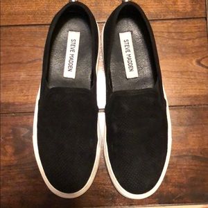 Steve Madden slip ons - Black 7.5